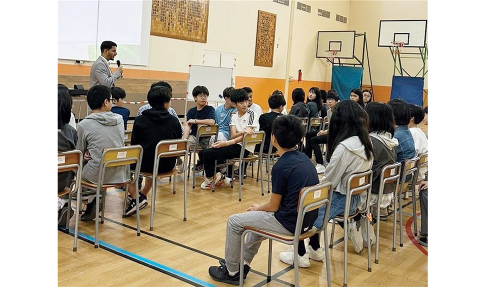 140 beneficiaries of a lecture on Islamic culture at the Japanese school in Dubai