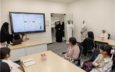 Director General of Islamic Affairs in Dubai Reviews Activities of the “Gheras Summer” Program During Visit to Al-Mizhar Islamic Cultural Center