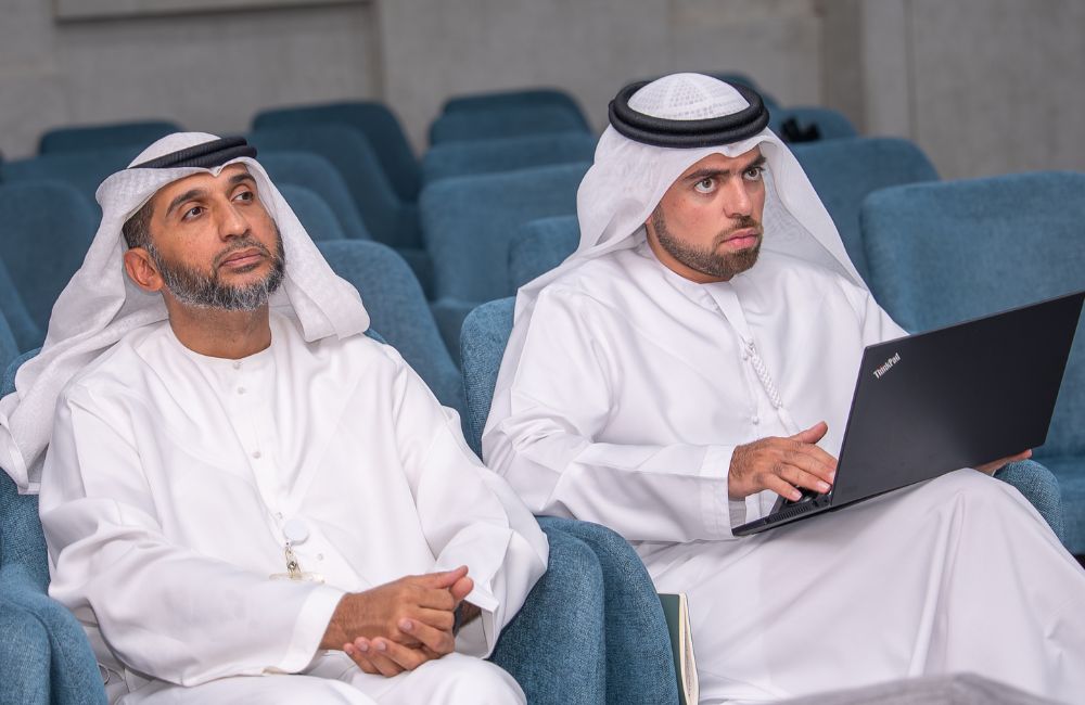 Meeting of His Excellency Ahmed Darwish Al Muhairi, Director General, with Ajeal Team-9.png