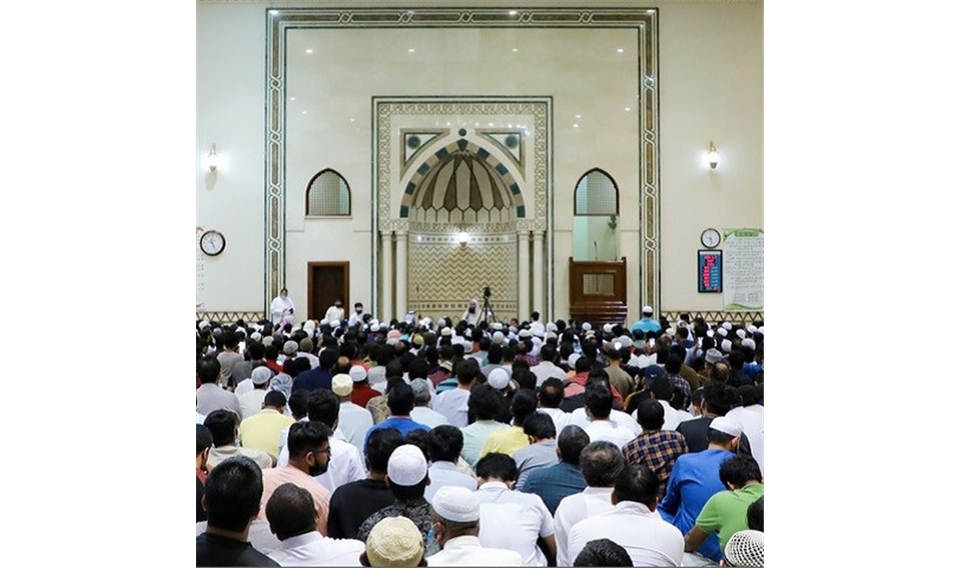 5,000 people attend the lecture "Islamic Culture - Etiquette" in Dubai