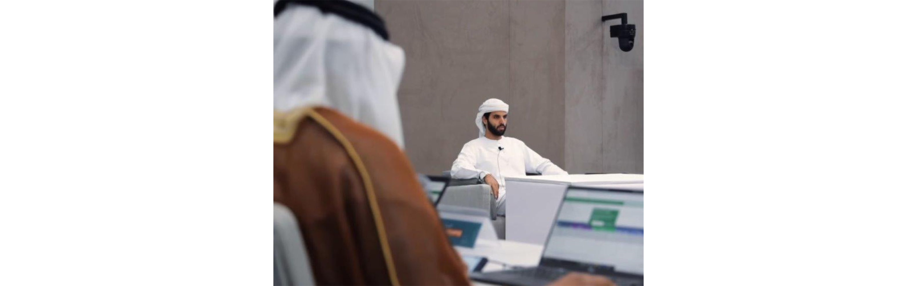 الموظف الحافظ - للرجال