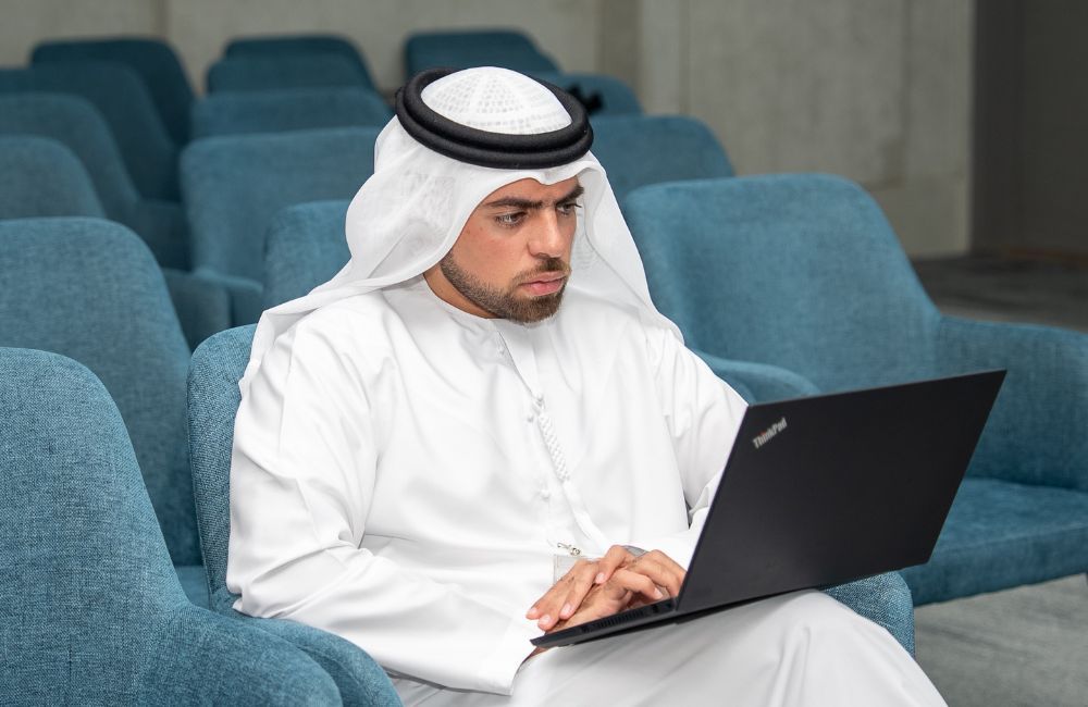 Meeting of His Excellency Ahmed Darwish Al Muhairi, Director General, with Ajeal Team-8.png