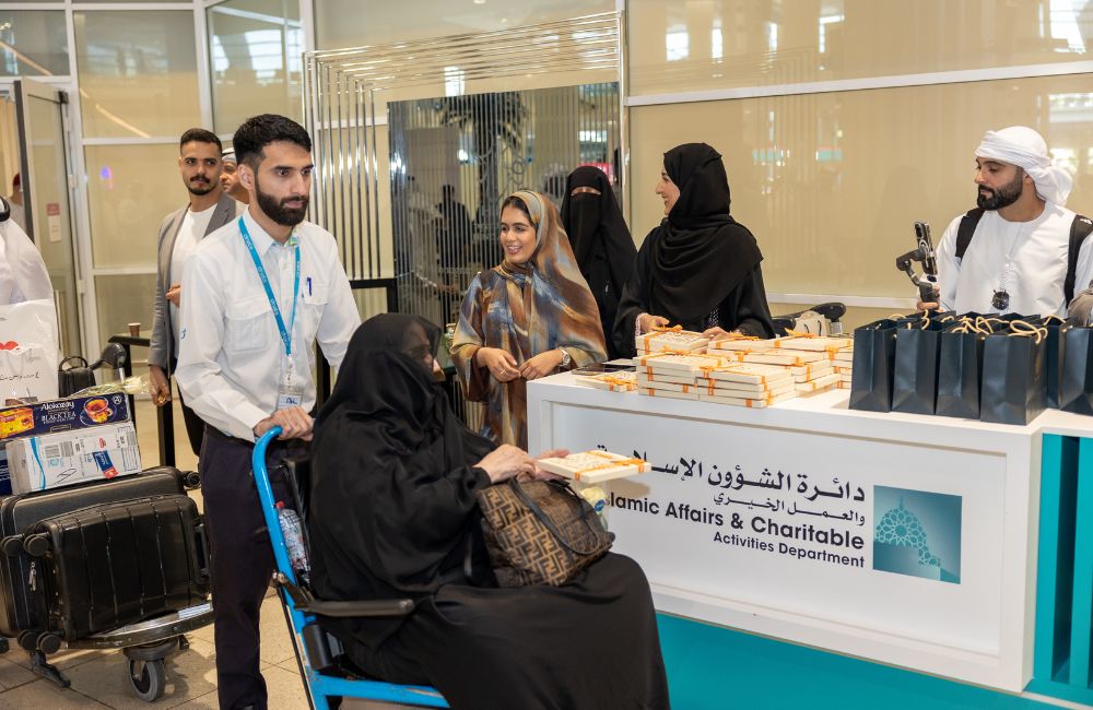 Receiving Dubai employees pilgrims for the year 2025-8.png