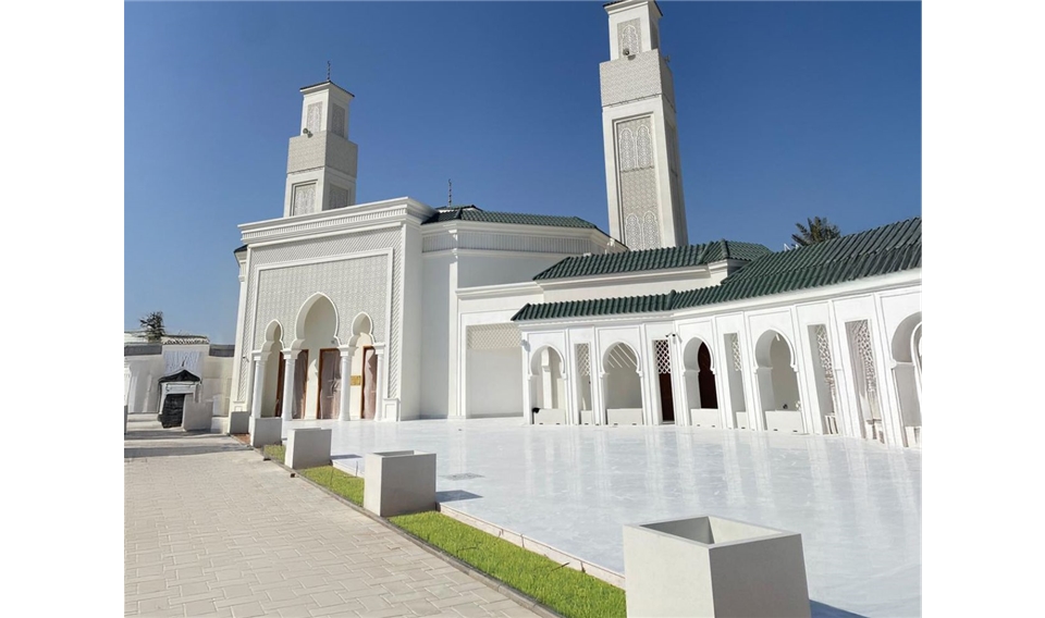 إسلامية دبي تفتتح جامع حمدة بنت مانع المهيري