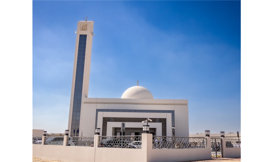  Islamic Affairs  and Charitable Activities Department in Dubai inaugurates the "AL Quddus mosque" in the second Al Khawaneej area